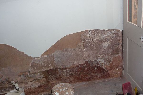 wall1